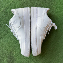Load image into Gallery viewer, Nike Air Force 1s Size 8.5
