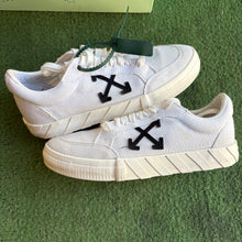Load image into Gallery viewer, Off White Vulc Lows Size 42

