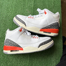 Load image into Gallery viewer, Jordan Georgia Peach 3s Size 8.5W/7M
