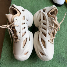 Load image into Gallery viewer, Adidas Adiform Climacools Size 8
