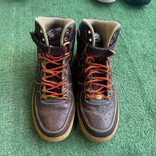 Load image into Gallery viewer, Nike Brown Leather High Air Force 1s Size 7Y
