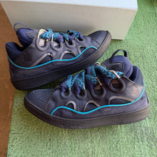 Load image into Gallery viewer, Lanvin Curbs Size 44
