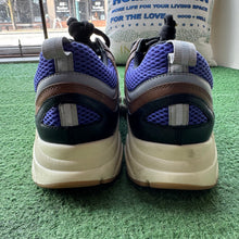 Load image into Gallery viewer, Dior B22s Size 42
