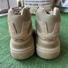 Load image into Gallery viewer, Yeezy DSRT Rock Boots Size 8
