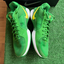 Load image into Gallery viewer, Nike Oregon Sabrina 2s Size 11W/9.5M
