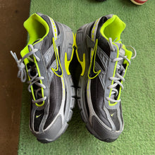 Load image into Gallery viewer, Nike Initiators Size 12
