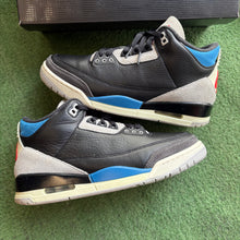 Load image into Gallery viewer, Jordan Rare Air 3s Size 8.5
