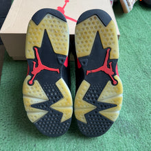 Load image into Gallery viewer, Jordan Infrared Salesman Sample 6s Size 10.5
