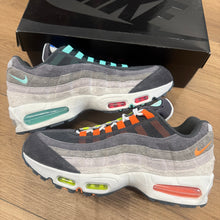 Load image into Gallery viewer, Nike Big Bubble Greedy Air Max 95s Size 12

