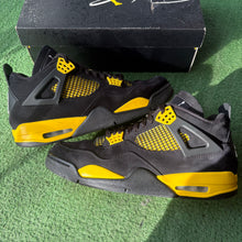 Load image into Gallery viewer, Jordan Yellow Thunder 4s Size 11
