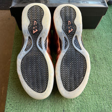 Load image into Gallery viewer, Nike Copper Foamposites Size 13
