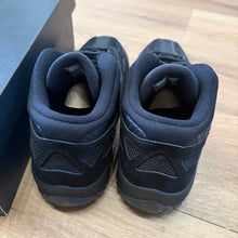 Load image into Gallery viewer, Jordan Referee Low IE 11s Size 10
