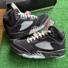 Load image into Gallery viewer, Jordan Reimagined Metallic 5s Size 9.5
