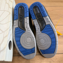 Load image into Gallery viewer, Jordan Off White Low 2s Size 9
