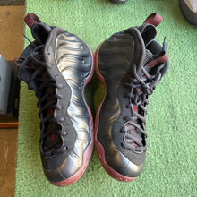 Load image into Gallery viewer, Nike Cough Drop Foamposites Size 11
