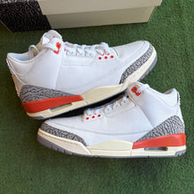 Load image into Gallery viewer, Jordan Georgia Peach 3s Size 11.5W/10M
