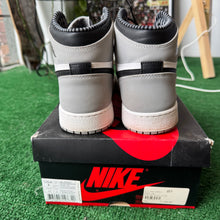 Load image into Gallery viewer, Jordan Baron 1s Size 7Y
