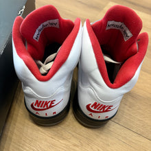 Load image into Gallery viewer, Jordan Fire Red 5s Size 9
