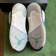 Load image into Gallery viewer, Jordan Grape 5s Size 10
