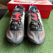 Load image into Gallery viewer, Nike React Element 87s Size 8
