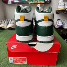 Load image into Gallery viewer, Nike Australia High Dunks Size 10.5
