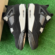 Load image into Gallery viewer, Jordan White Thunder 4s Size 9
