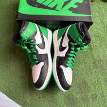 Load image into Gallery viewer, Jordan Lucky Green 1s Size 10.5
