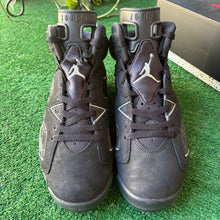 Load image into Gallery viewer, Jordan Cap and Gown 6s Size 10
