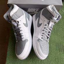 Load image into Gallery viewer, Jordan Stealth 1s Size 10.5
