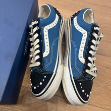Load image into Gallery viewer, Vans Pearlized Navy Old Skool 36s Size 12
