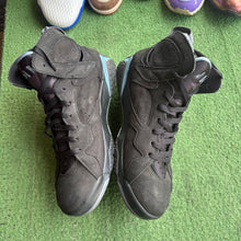 Load image into Gallery viewer, Jordan Chambray 7s Size 10
