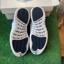 Load image into Gallery viewer, Jordan Indigo 12s Size 9
