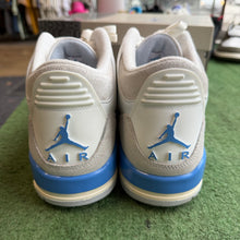 Load image into Gallery viewer, Jordan Lucky Shorts 3s Size 11
