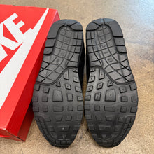 Load image into Gallery viewer, Nike Bred Air Max 1s Size 10.5
