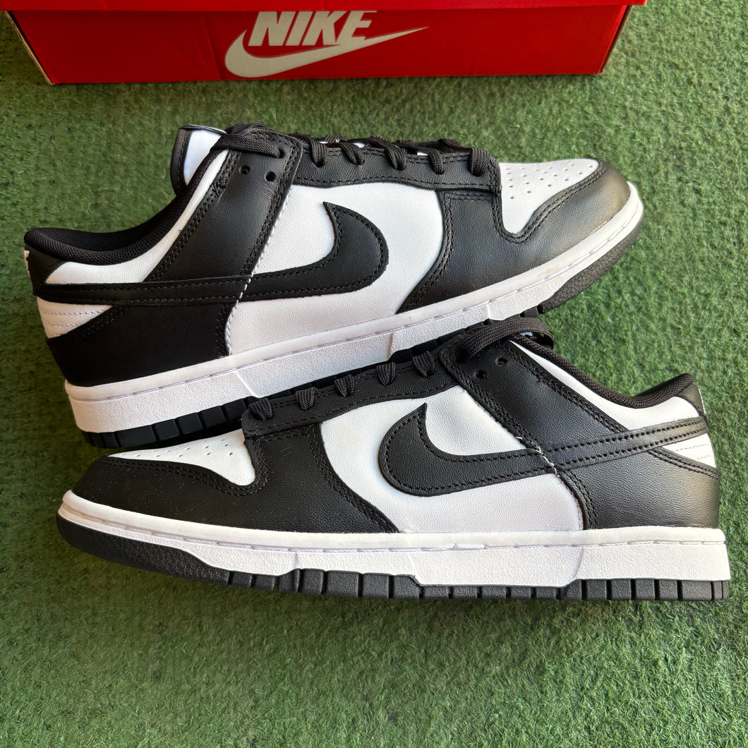 Nike Panda Low Dunks Size 8.5