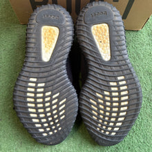 Load image into Gallery viewer, Yeezy Onyx 350 V2s Size 8
