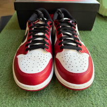 Load image into Gallery viewer, Jordan Chicago Low 1s Size 8.5
