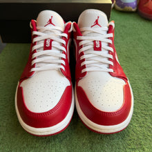 Load image into Gallery viewer, Jordan Gym Red Low 1s Size 8

