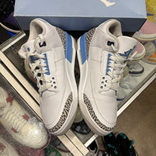 Load image into Gallery viewer, Jordan UNC 3s Size 11
