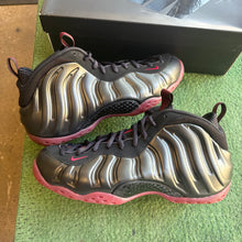 Load image into Gallery viewer, Nike Cough Drop Foamposites Size 12
