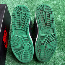 Load image into Gallery viewer, Jordan Pine Green 1s Size 8.5
