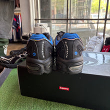 Load image into Gallery viewer, Nike Supreme Tailwind IVs Size 9.5
