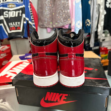 Load image into Gallery viewer, Jordan Patent Bred 1s Size 5Y
