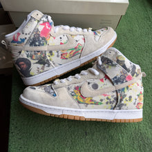 Load image into Gallery viewer, Nike Supreme SB Rammellzee High Dunks Size 11
