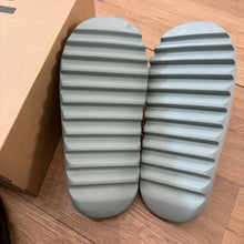 Load image into Gallery viewer, Adidas Yeezy Salt Slides Size 11
