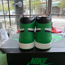 Load image into Gallery viewer, Jordan Lucky Green 1s Size 10.5

