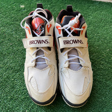 Load image into Gallery viewer, Vintage Cleveland Browns Sneakers Size 10
