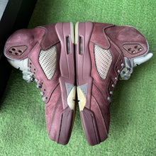 Load image into Gallery viewer, Jordan Burgundy 5s Size 10
