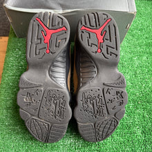 Load image into Gallery viewer, Jordan Olive 9s Size 6Y
