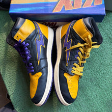 Load image into Gallery viewer, Omni In A Hellcat High Tops Size 11.5
